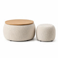 Set soggiorno con tavolo in legno e pouf in bouclé beige