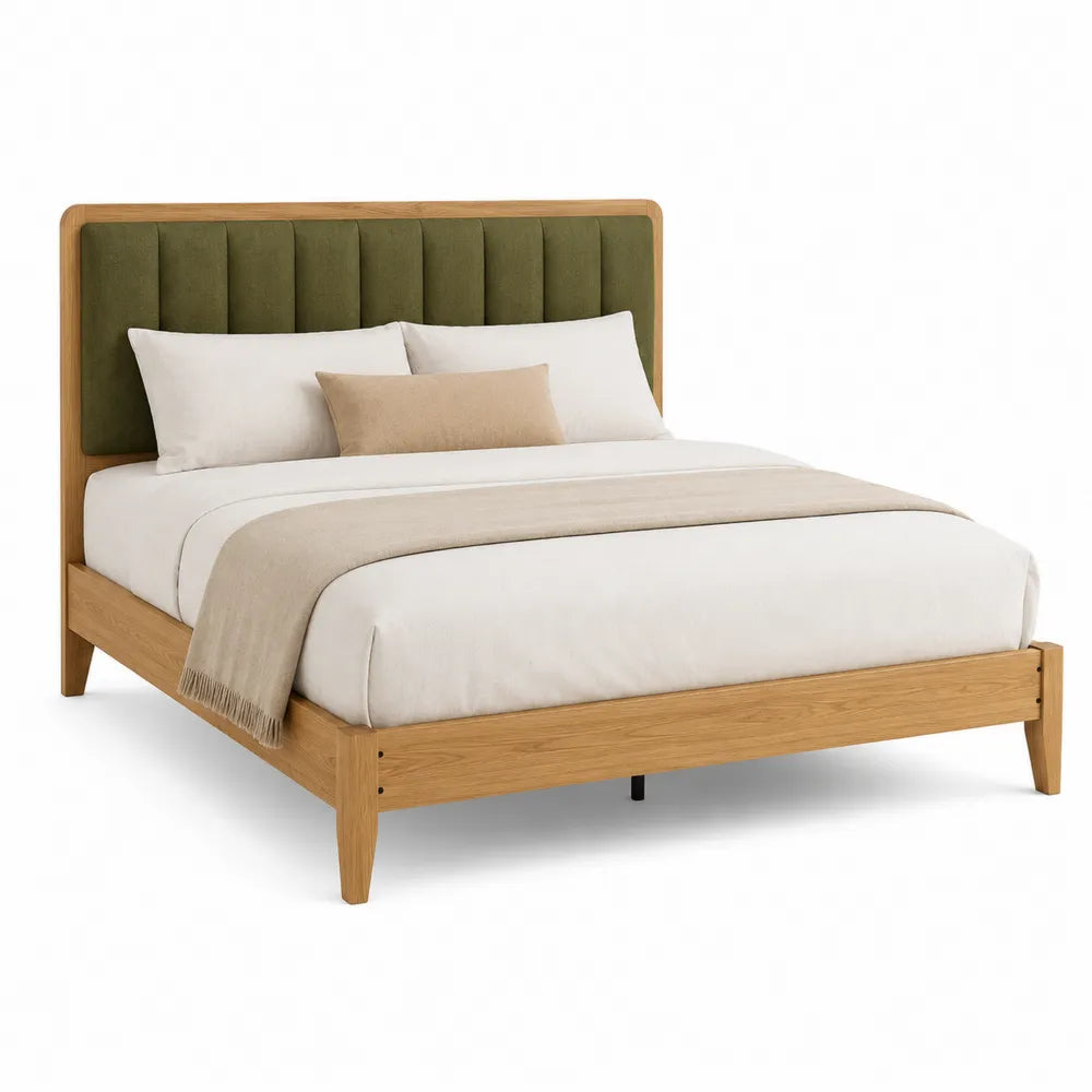 Letto matrimoniale in legno con testiera imbottita verde oliva