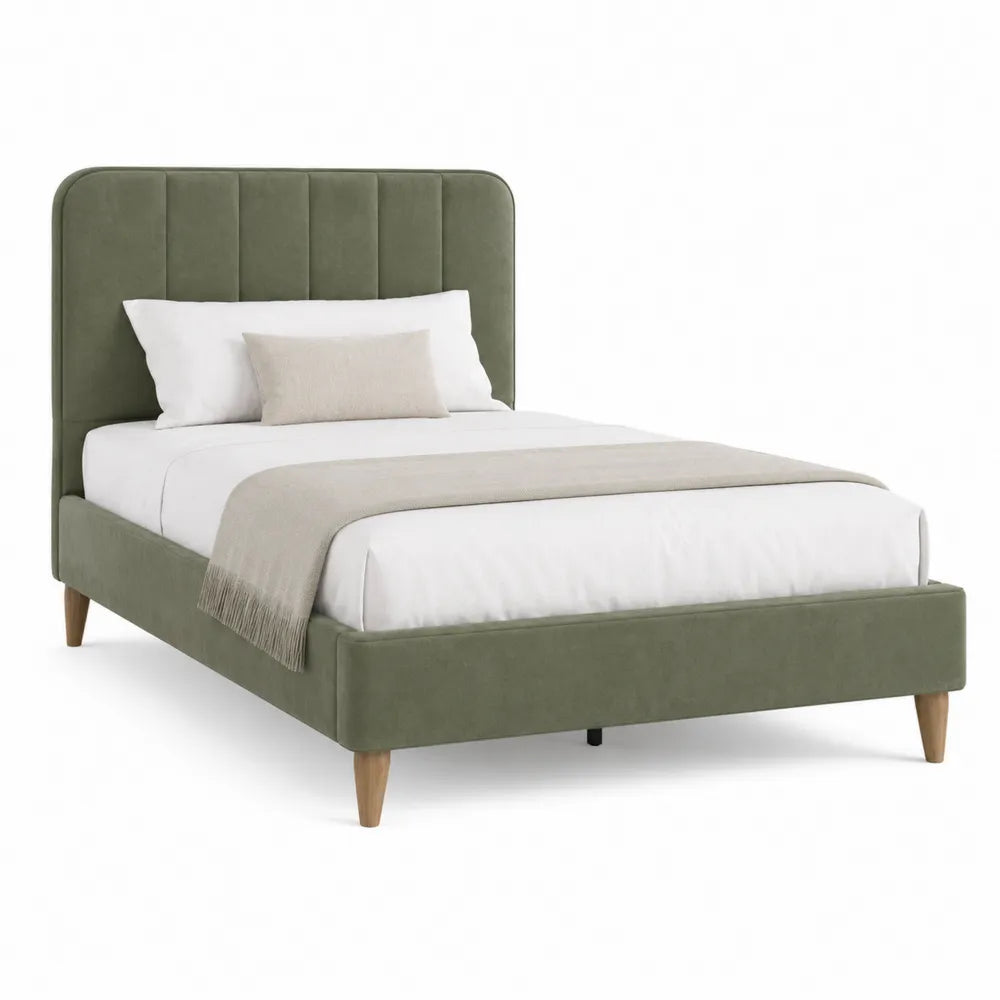 Letto in tessuto poliuretano verde con gambe in legno massello 140x200 cm